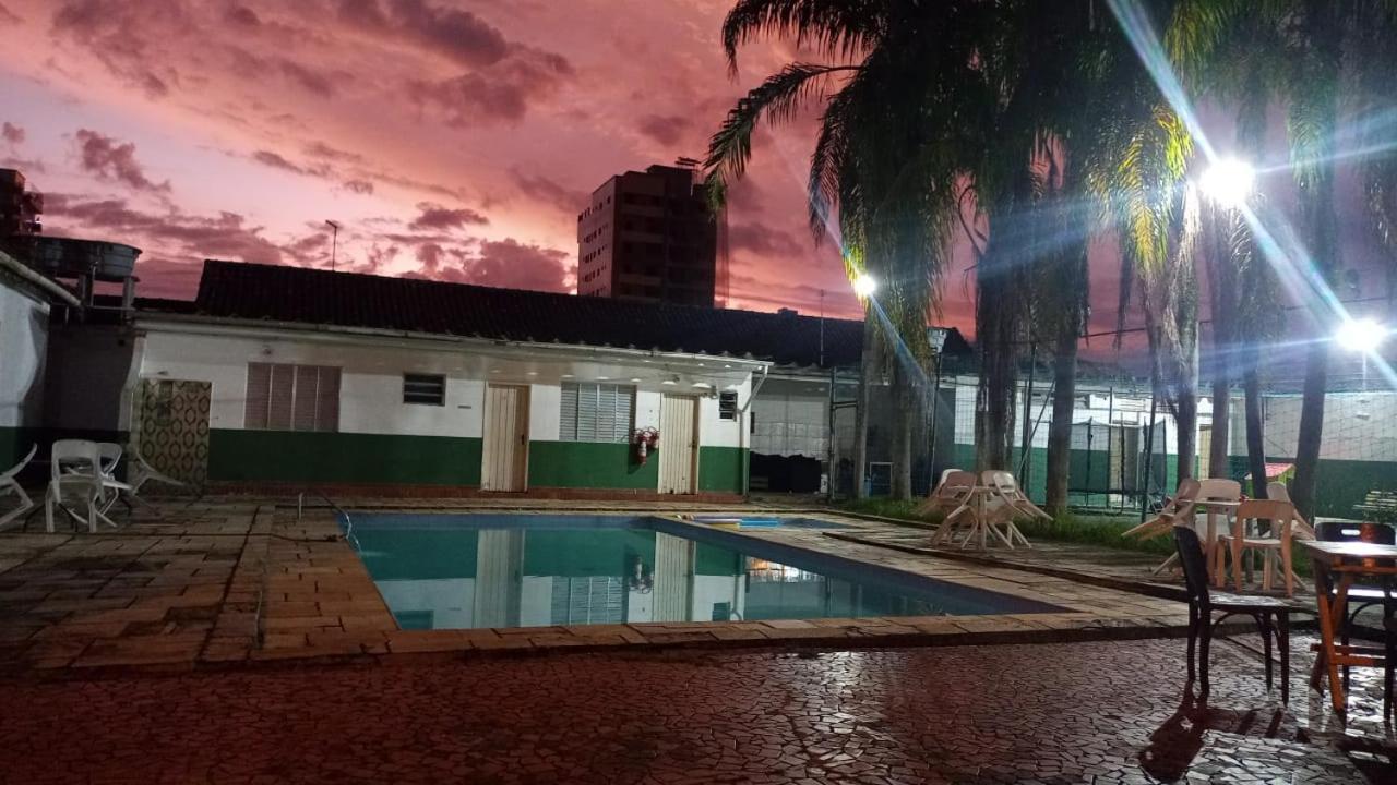 Hostel E Pousada Pg - Vila Tupi Praia Grande  Esterno foto